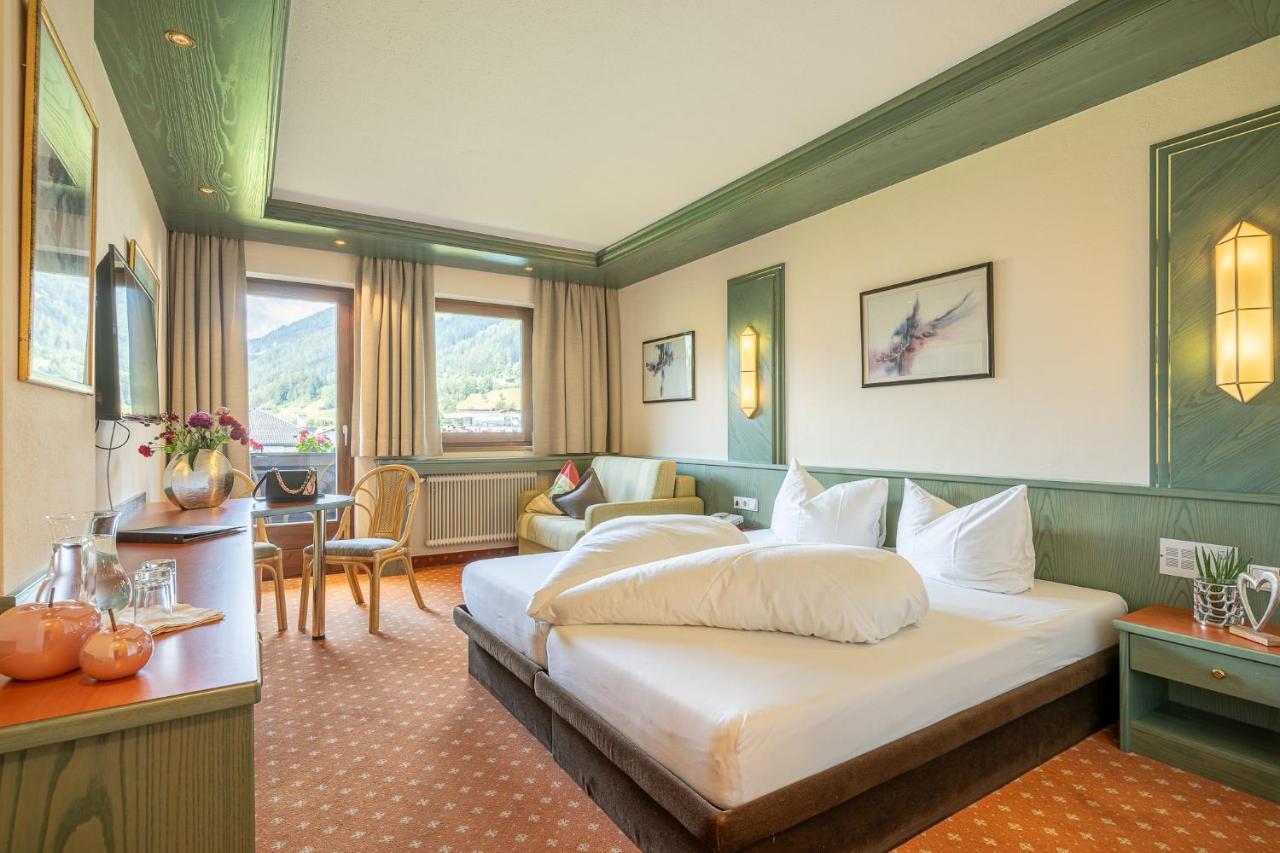 Hotel Eschenhof & Apartments Fulpmes Dış mekan fotoğraf