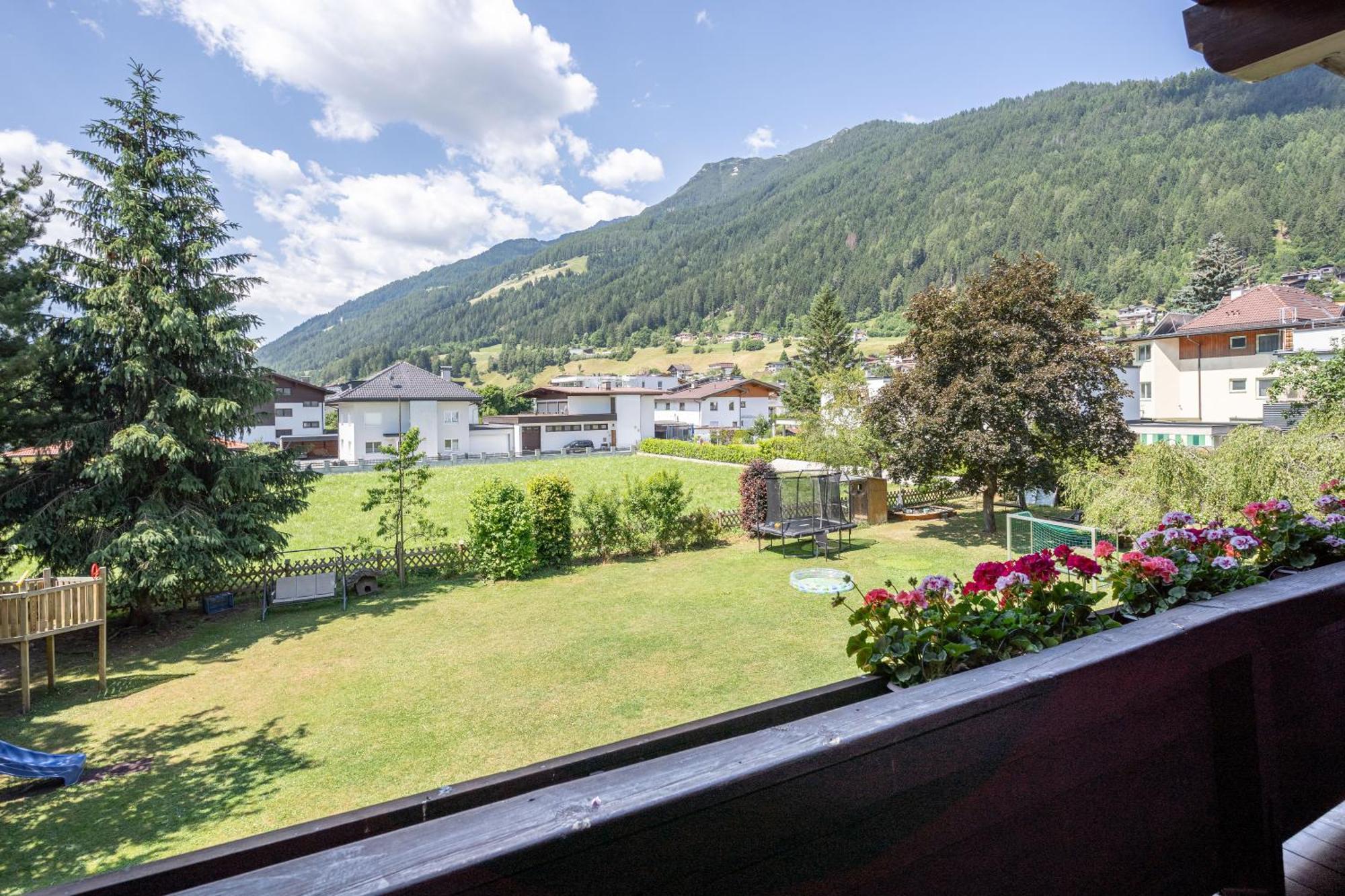 Hotel Eschenhof & Apartments Fulpmes Dış mekan fotoğraf